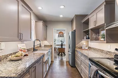 3001 N 17th Drive, Phoenix, AZ 85015 - Photo 9