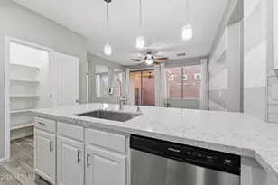 3710 E Waite Ln, Gilbert, AZ 85295 - Photo 17