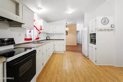 16416 N 33rd Way, Phoenix, AZ 85032 - Photo 13