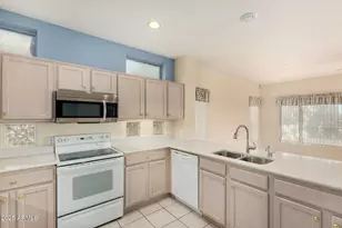 14532 W Horizon Dr, Sun City West, AZ 85375 - Photo 11