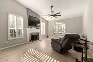 5733 S Amberwood Dr, Chandler, AZ 85248 - Photo 7