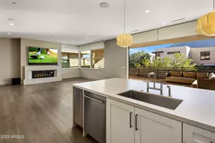 5541 E Stella Ln, Paradise Valley, AZ 85253 - Photo 1