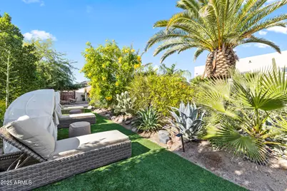 813 N 110th Street, Mesa, AZ 85207 - Photo 17