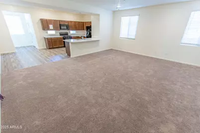 6314 S 34th Lane, Phoenix, AZ 85041 - Photo 9