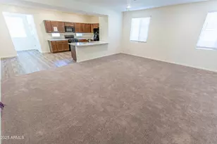 6314 S 34th Ln, Phoenix, AZ 85041 - Photo 9