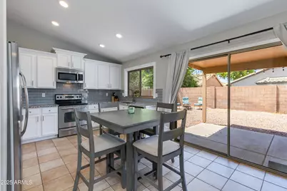 7346 E Naranja Avenue, Mesa, AZ 85209 - Photo 9