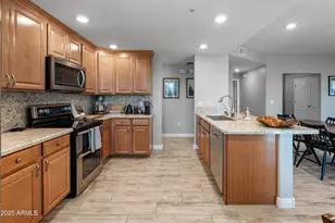 2425 W Bronco Butte Trl, Phoenix, AZ 85085 - Photo 11