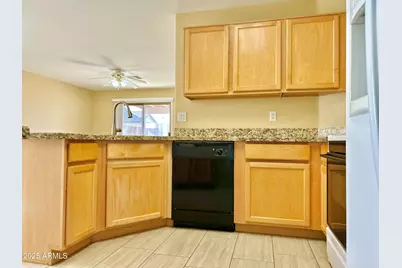 21830 N 31st Drive, Phoenix, AZ 85027 - Photo 9