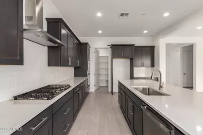 18149 W Watkins Street, Goodyear, AZ 85338 - Photo 7