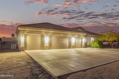 10310 W Avenida Del Sol Street, Peoria, AZ 85383 - Photo 3