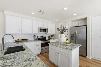 1079 E Jasper Drive, Gilbert, AZ 85296 - Photo 7