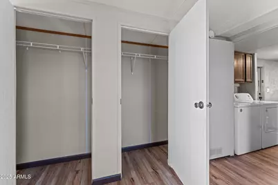 21199 W Escapee Way, Congress, AZ 85332 - Photo 11