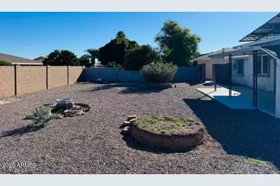 9322 W Hidden Valley Circle N, Sun City, AZ 85351 - Photo 3