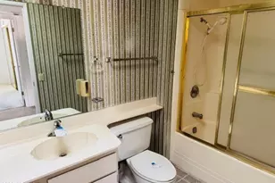 9322 W Hidden Valley Cir N, Sun City, AZ 85351 - Photo 11