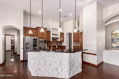 16433 W Hilton Avenue, Goodyear, AZ 85338 - Photo 11