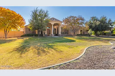 16433 W Hilton Avenue, Goodyear, AZ 85338 - Photo 1