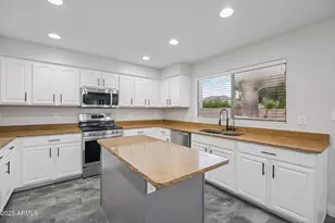 34949 N Stirrup Cir, San Tan Valley, AZ 85144 - Photo 11