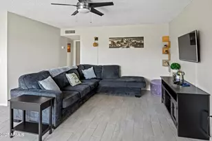 7550 N 12th St, Phoenix, AZ 85020 - Photo 3