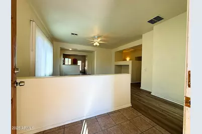 9138 W Palm Lane, Phoenix, AZ 85037 - Photo 3