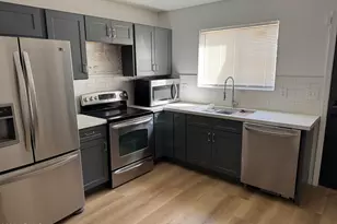 18239 N 40th St, Phoenix, AZ 85032 - Photo 1