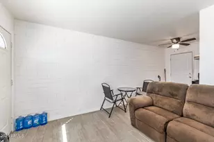 430 E Reizen Dr, Morristown, AZ 85342 - Photo 21