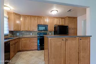 5509 E Cheery Lynn Rd, Phoenix, AZ 85018 - Photo 11