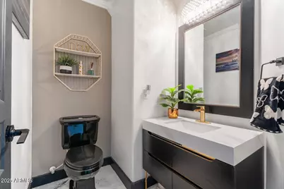 10909 W Minnezona Avenue, Phoenix, AZ 85037 - Photo 19