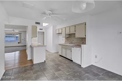 19809 N Calypso Lane, Sun City, AZ 85373 - Photo 15