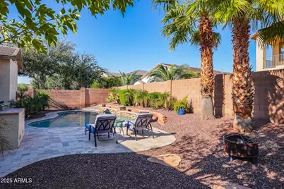 15850 W Mercer Lane, Surprise, AZ 85379 - Photo 37