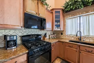 15850 W Mercer Ln, Surprise, AZ 85379 - Photo 9