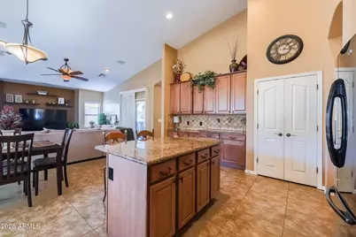 15850 W Mercer Lane, Surprise, AZ 85379 - Photo 11