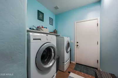 15850 W Mercer Lane, Surprise, AZ 85379 - Photo 19