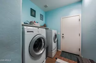 15850 W Mercer Ln, Surprise, AZ 85379 - Photo 19