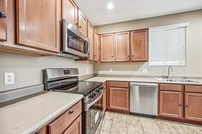 15240 N 142nd Avenue #1034, Surprise, AZ 85379 - Photo 9