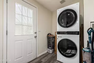 8601 N 103rd Ave, Peoria, AZ 85345 - Photo 17