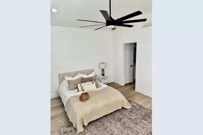 10053 E Capri Avenue, Mesa, AZ 85208 - Photo 13