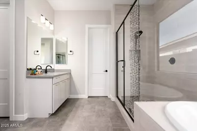 917 E Buist Avenue, Phoenix, AZ 85042 - Photo 17