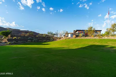 917 E Buist Avenue, Phoenix, AZ 85042 - Photo 33