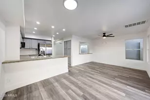 14254 North 23rd Pl, Phoenix, AZ 85022 - Photo 11