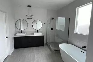 2826 N 28th Pl, Phoenix, AZ 85008 - Photo 5