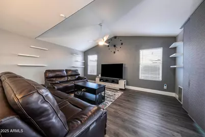 1112 W Villa Maria Drive, Phoenix, AZ 85023 - Photo 11