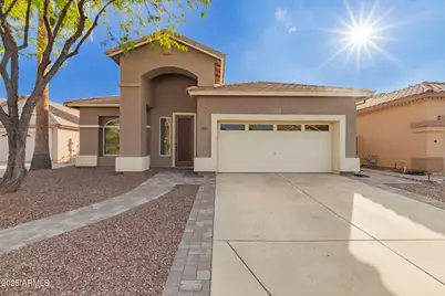 369 W Fairway Place, Chandler, AZ 85225 - Photo 1