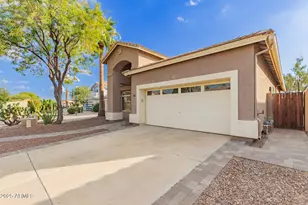 369 W Fairway Pl, Chandler, AZ 85225 - Photo 3