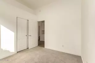 369 W Fairway Pl, Chandler, AZ 85225 - Photo 27