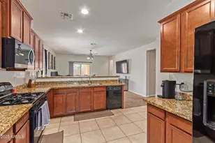 42429 W Sussex Rd, Maricopa, AZ 85138 - Photo 13