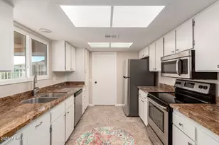 12407 W Flagstone Dr, Sun City West, AZ 85375 - Photo 7