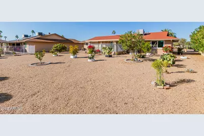 12407 W Flagstone Drive, Sun City West, AZ 85375 - Photo 37
