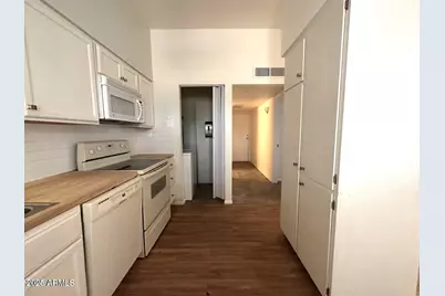 10362 W Oakmont Drive, Sun City, AZ 85351 - Photo 7