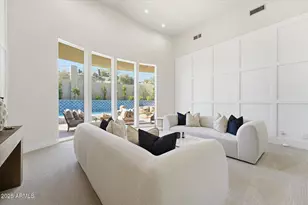 14020 S Canyon Dr, Phoenix, AZ 85048 - Photo 9