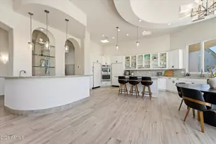 14020 S Canyon Dr, Phoenix, AZ 85048 - Photo 17